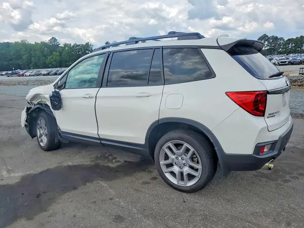 5FNYF8H55SB004632 2025 HONDA PASSPORT - Image 2