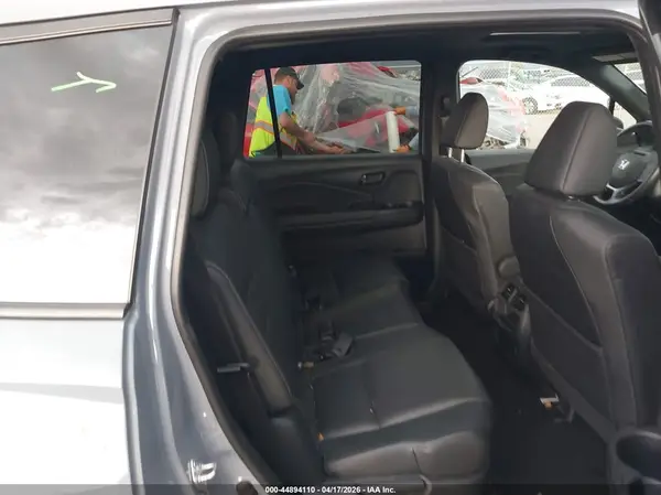 5FNYF8H56NB031360 2022 HONDA PASSPORT - Image 8
