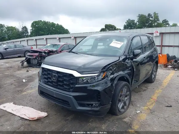 5FNYF8H56PB009779 2023 HONDA PASSPORT - Image 2