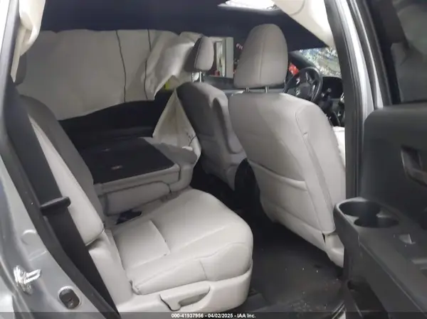 5FNYF8H56PB025612 2023 HONDA PASSPORT - Image 8