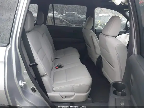 5FNYF8H56PB029448 2023 HONDA PASSPORT - Image 8