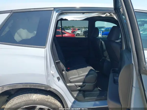 5FNYF8H56PB033709 2023 HONDA PASSPORT - Image 8