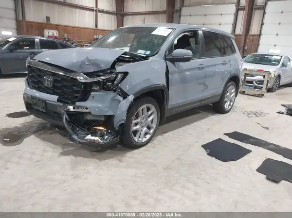 5FNYF8H56RB003354 2024 HONDA PASSPORT - Image 2