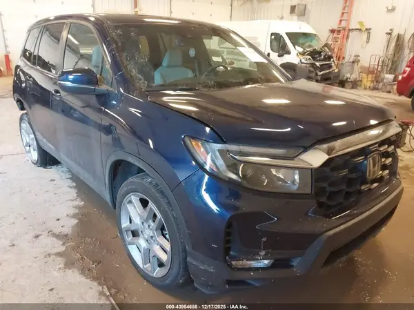 5FNYF8H56RB005539 2024 HONDA PASSPORT - Image 1