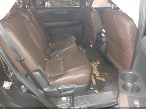 5FNYF8H56RB016170 2024 HONDA PASSPORT - Image 8