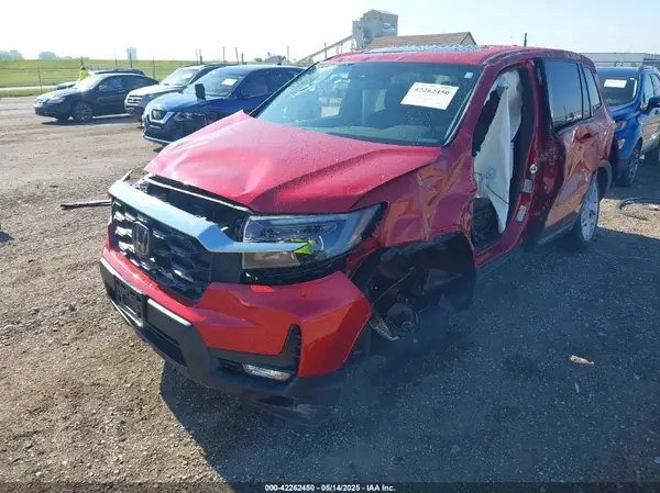 5FNYF8H56SB001075 2025 HONDA PASSPORT - Image 2