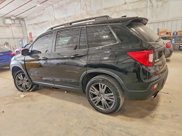 5FNYF8H57KB030519 2019 HONDA PASSPORT - Image 2