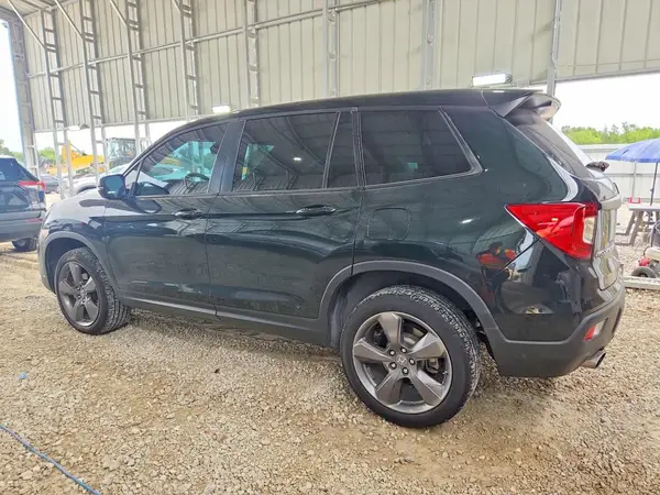 5FNYF8H57LB016394 2020 HONDA PASSPORT - Image 2