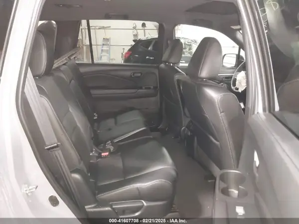 5FNYF8H57NB000098 2022 HONDA PASSPORT - Image 8