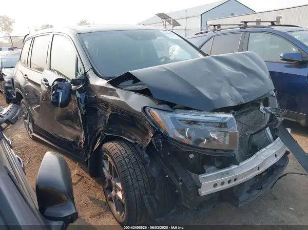 5FNYF8H57NB003633 2022 HONDA PASSPORT - Image 1