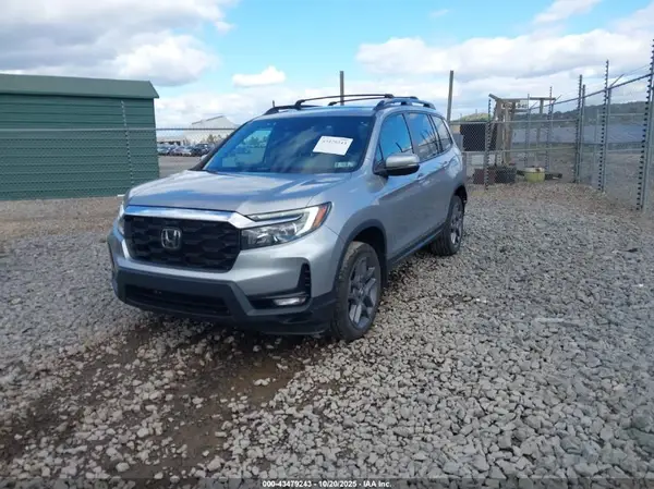 5FNYF8H57NB015829 2022 HONDA PASSPORT - Image 2