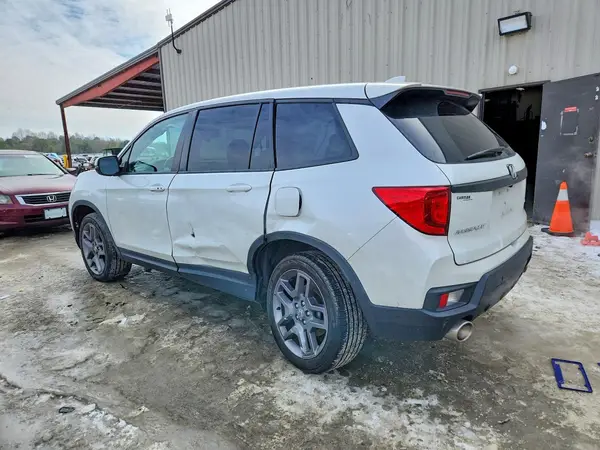 5FNYF8H57NB020626 2022 HONDA PASSPORT - Image 2