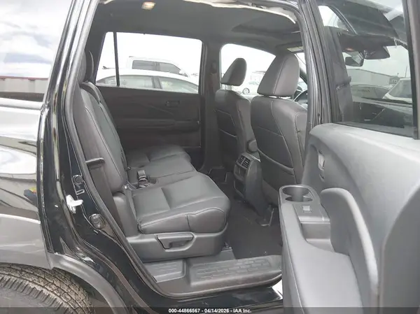5FNYF8H57NB028564 2022 HONDA PASSPORT - Image 8