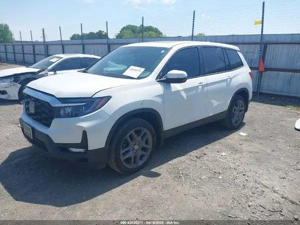 5FNYF8H57PB006499 2023 HONDA PASSPORT - Image 2