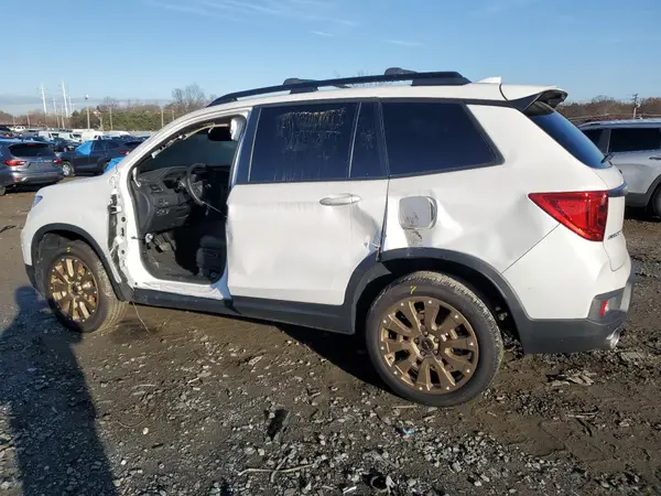 5FNYF8H57PB016515 2023 HONDA PASSPORT - Image 2