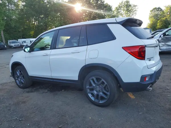 5FNYF8H57PB017504 2023 HONDA PASSPORT - Image 2
