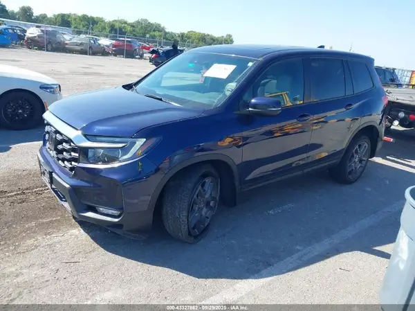 5FNYF8H57PB017891 2023 HONDA PASSPORT - Image 2