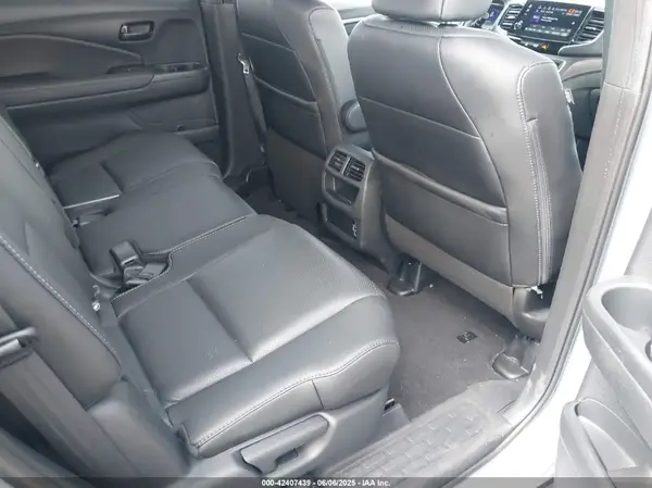 5FNYF8H57PB020516 2023 HONDA PASSPORT - Image 8