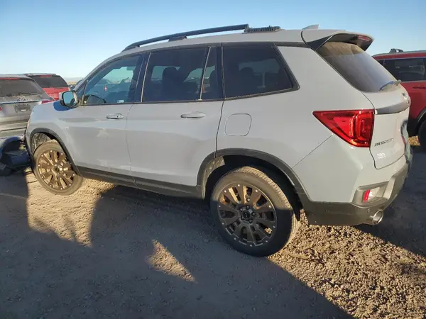 5FNYF8H57PB023271 2023 HONDA PASSPORT - Image 2