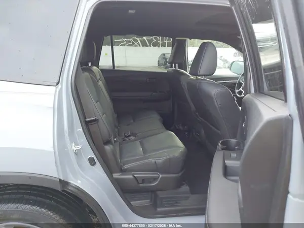 5FNYF8H57RB003329 2024 HONDA PASSPORT - Image 8