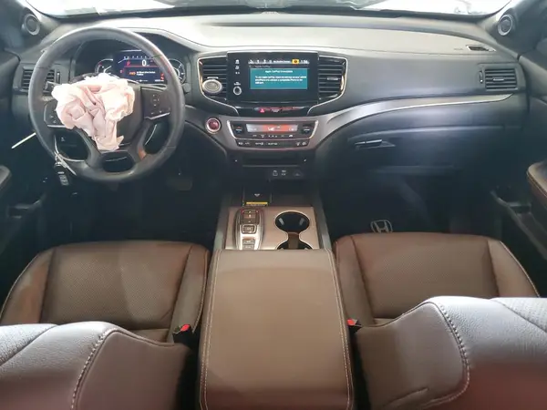 5FNYF8H57RB007851 2024 HONDA PASSPORT - Image 8