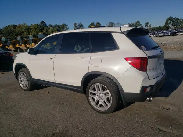 5FNYF8H57RB016369 2024 HONDA PASSPORT - Image 2