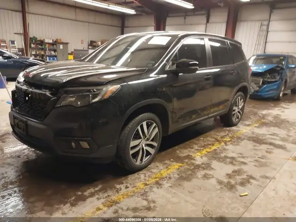 5FNYF8H58LB008272 2020 HONDA PASSPORT - Image 2