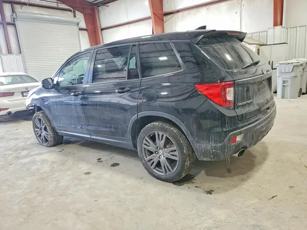 5FNYF8H58LB019451 2020 HONDA PASSPORT - Image 2