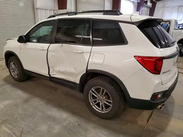 5FNYF8H58NB001552 2022 HONDA PASSPORT - Image 2