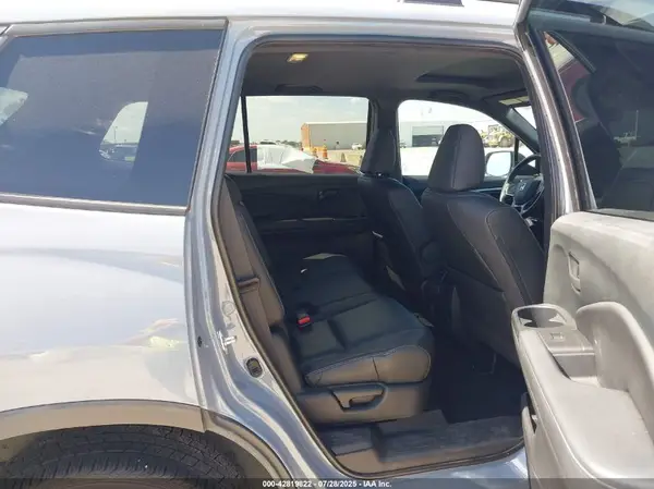 5FNYF8H58NB030274 2022 HONDA PASSPORT - Image 8