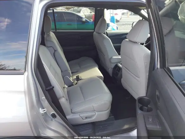 5FNYF8H58PB004728 2023 HONDA PASSPORT - Image 8