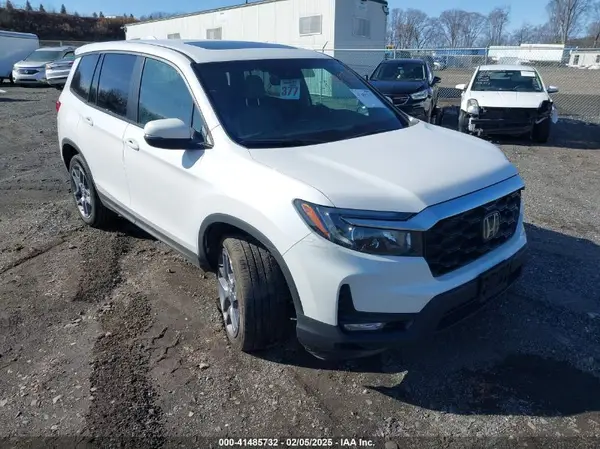 5FNYF8H58PB033596 2023 HONDA PASSPORT - Image 1