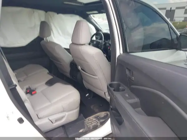 5FNYF8H58SB015270 2025 HONDA PASSPORT - Image 8