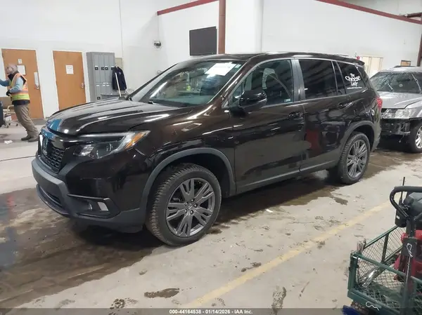 5FNYF8H59KB015018 2019 HONDA PASSPORT - Image 2