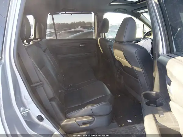 5FNYF8H59LB005025 2020 HONDA PASSPORT - Image 8