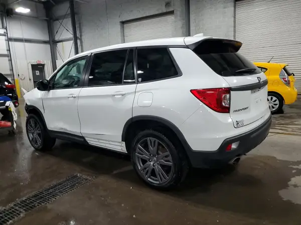 5FNYF8H59LB016607 2020 HONDA PASSPORT - Image 2