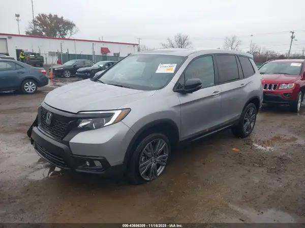 5FNYF8H59MB017130 2021 HONDA PASSPORT - Image 2