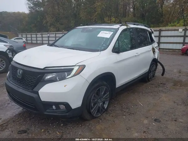 5FNYF8H59MB020545 2021 HONDA PASSPORT - Image 2
