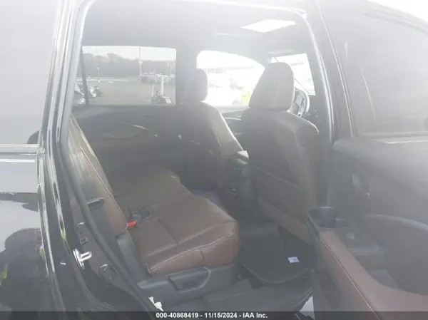 5FNYF8H59RB007673 2024 HONDA PASSPORT - Image 8