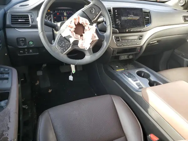 5FNYF8H59RB007690 2024 HONDA PASSPORT - Image 8