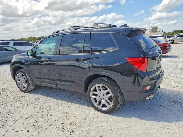 5FNYF8H59RB015580 2024 HONDA PASSPORT - Image 2