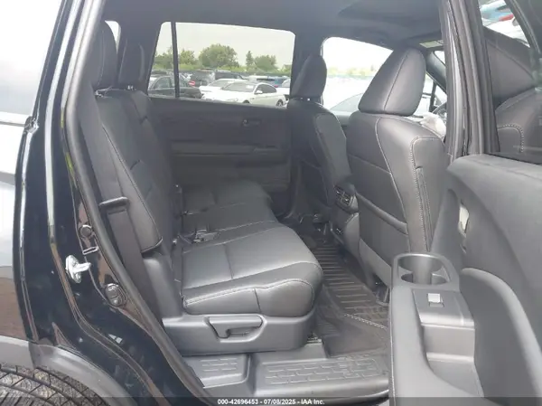 5FNYF8H59RB019595 2024 HONDA PASSPORT - Image 8