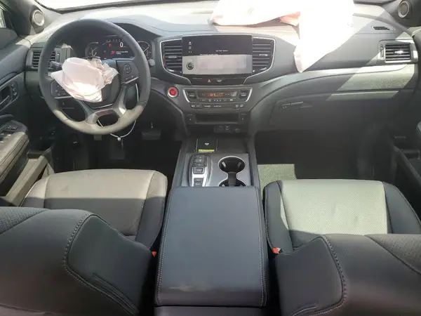 5FNYF8H59SB010319 2025 HONDA PASSPORT - Image 8