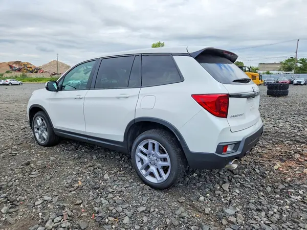 5FNYF8H59SB010935 2025 HONDA PASSPORT - Image 2
