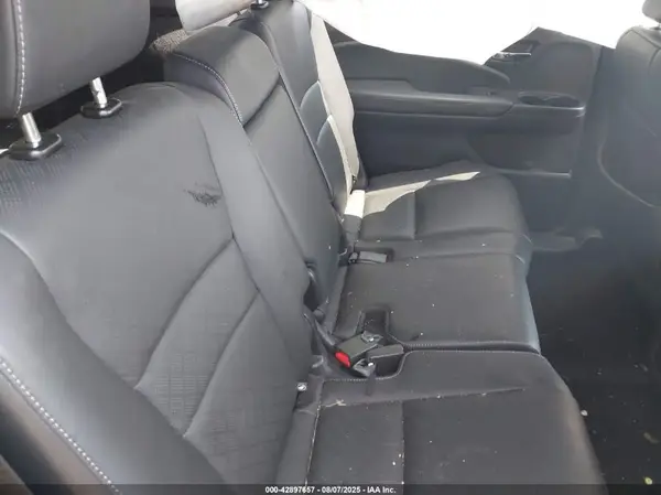 5FNYF8H5XKB023063 2019 HONDA PASSPORT - Image 8