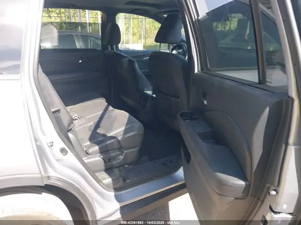5FNYF8H5XMB015077 2021 HONDA PASSPORT - Image 8