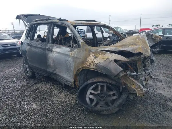 5FNYF8H5XNB000225 2022 HONDA PASSPORT - Image 1