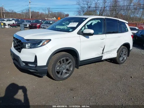 5FNYF8H5XPB004410 2023 HONDA PASSPORT - Image 2