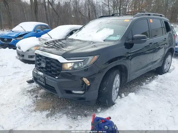 5FNYF8H5XRB013577 2024 HONDA PASSPORT - Image 2