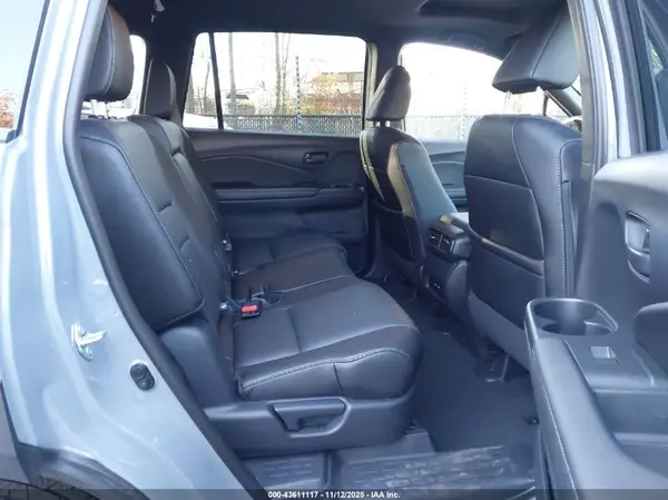 5FNYF8H5XSB007462 2025 HONDA PASSPORT - Image 8